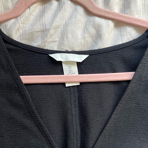 Woman’s Long sleeve black dress L - Picture 3 of 3